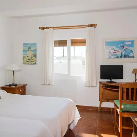 Holiday home Extramuros Town House With Roof Terrace And Sea View In The Center Of Conil *